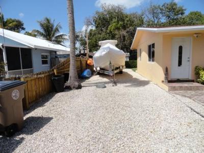 22 Snapper Ave, Key Largo, Florida 33037, USA
