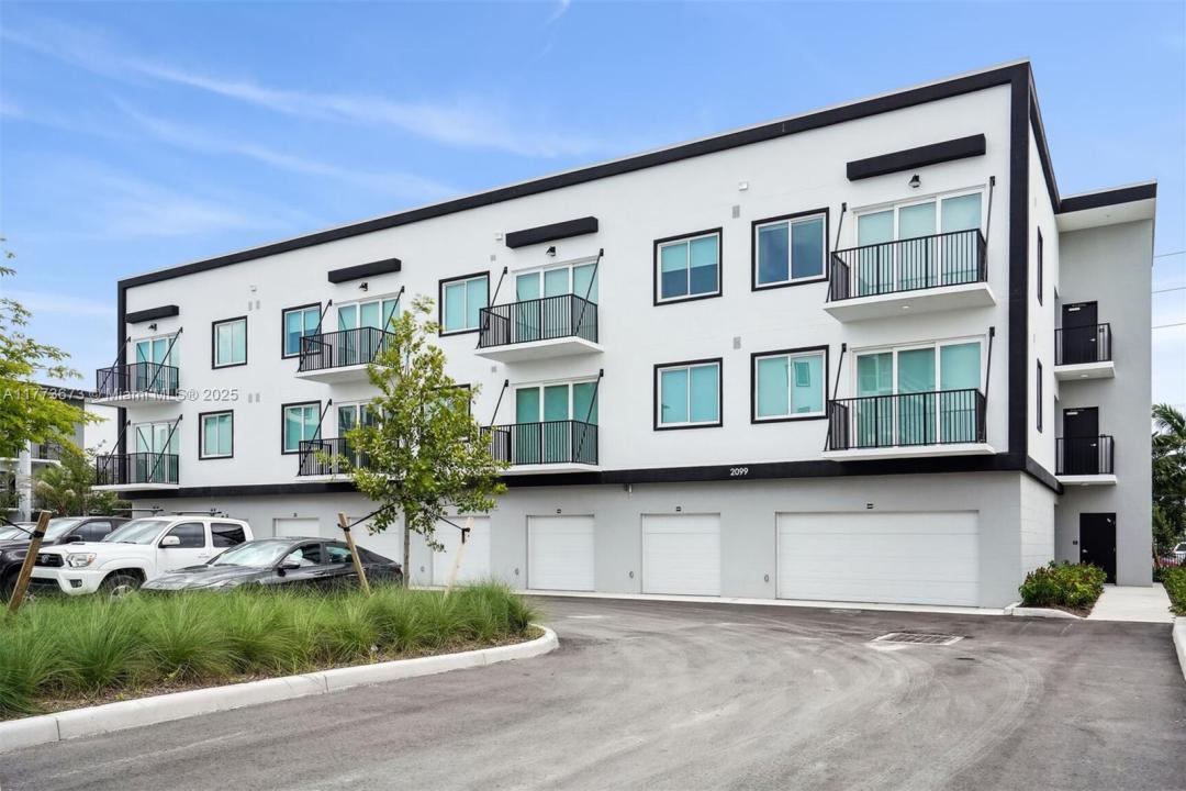 2095 W Atlantic Ave S1, Delray Beach, Florida 33445