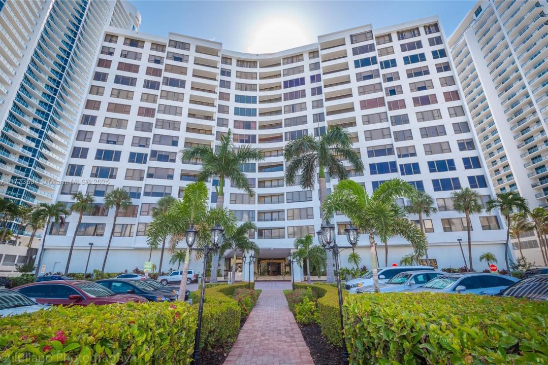 3505 S Ocean Dr 504, Hollywood, Florida 33019, USA
