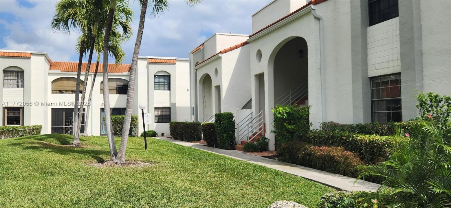 3545 Magellan Cir 352-5, Aventura, Florida 33180, Estados Unidos