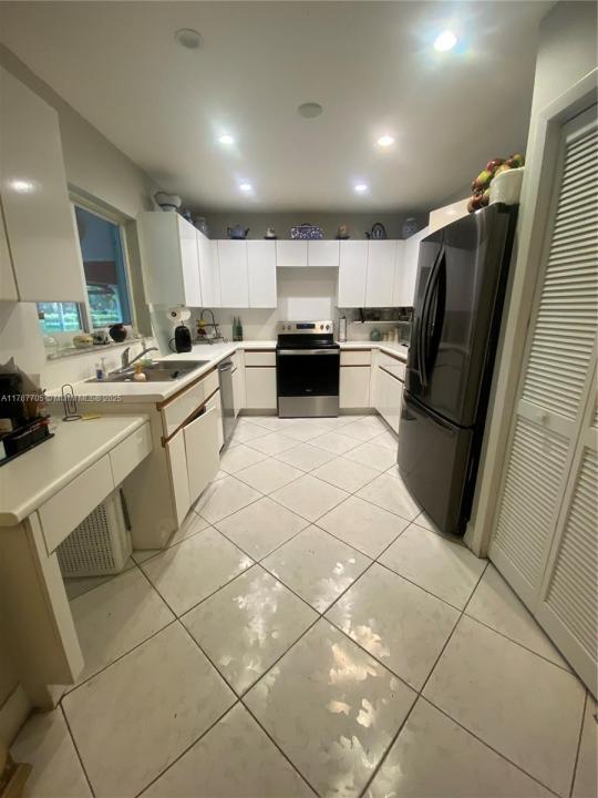 10355 NW 45th Ln, Doral, Флорида 33178, Соединенные Штаты