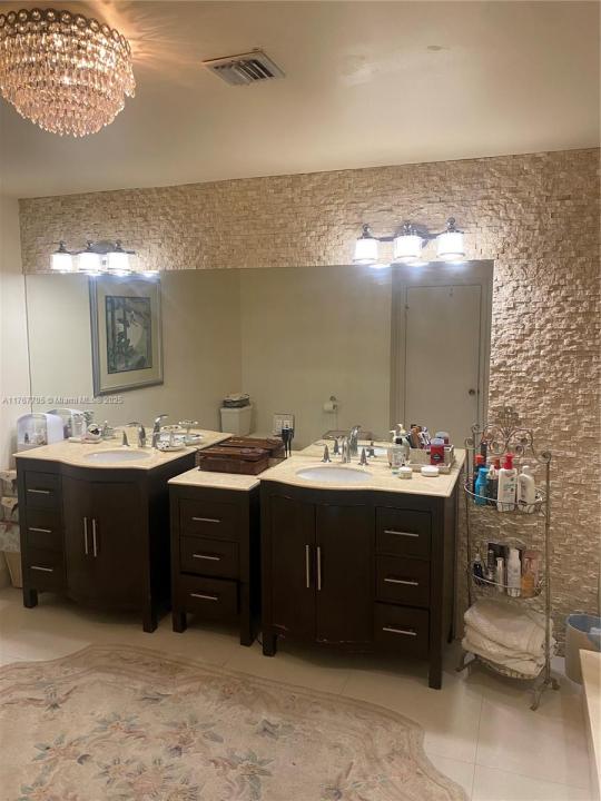10355 NW 45th Ln, Doral, Флорида 33178, Соединенные Штаты