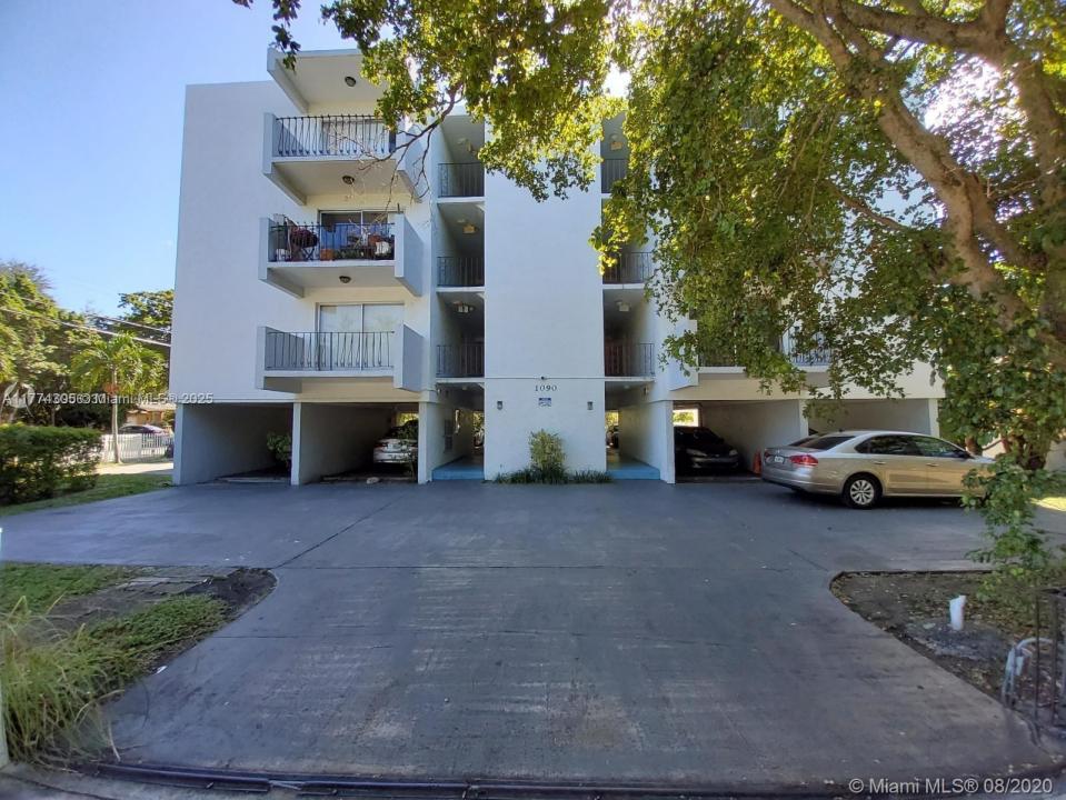 1090 NE 129 ST 401, North Miami, 佛罗里达州 33161, 美国