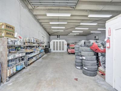 7840 NW 56th St, Doral, Florida 33166, USA