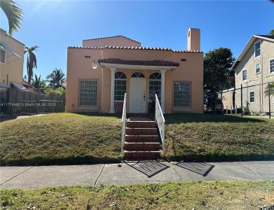 870 NW 14th Ct, Miami, Florida 33125, USA