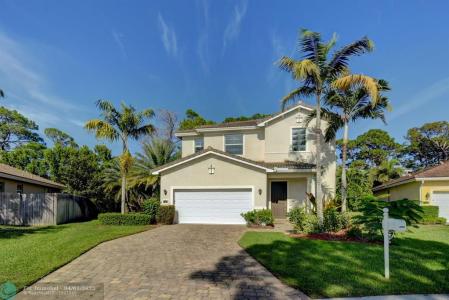 495 NE Abaca Way 495, Jensen Beach, Florida 34957