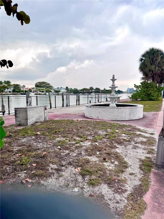 5255 Collins Ave Boat Slip E, Miami Beach, Florida 33140, Stati Uniti