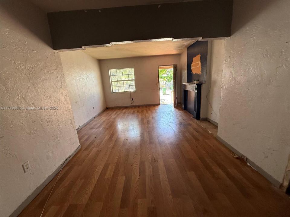 1239 NW 31st St, Miami, Flórida 33142, Estados Unidos