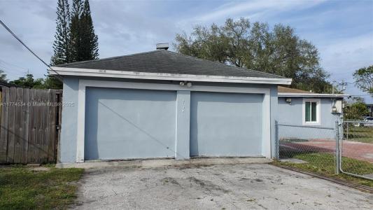 2124 Scott St EFFICIENCY, Hollywood, Florida 33020, USA
