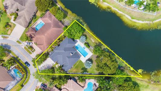 15601 SW 14th St, Pembroke Pines, Florida 33027, USA