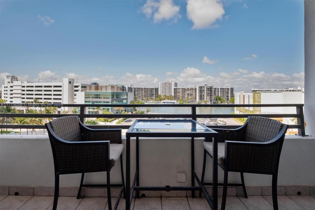 3505 S Ocean Dr 604, Hollywood, Флорида 33019, Соединенные Штаты