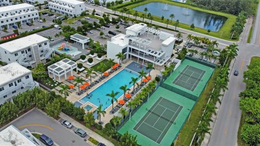 6416 NW 102nd Ct 304, Doral, Florida 33178, USA