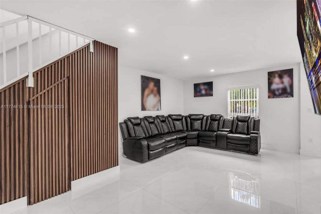8775 Park Blvd 111, Miami, フロリダ 33172, アメリカ合衆国