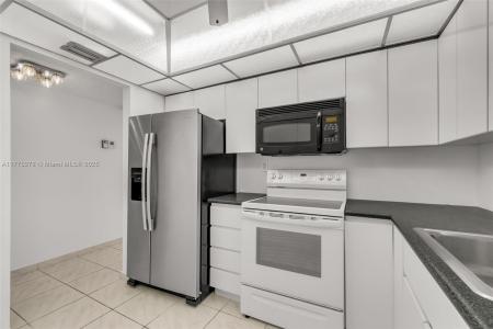 600 Three Islands Blvd 1207, Hallandale Beach, Florida 33009, USA
