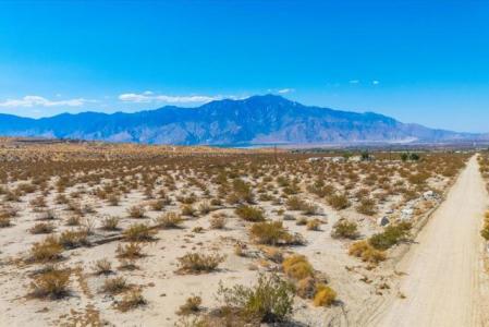 18th Avenue, Sky Valley, California 92241