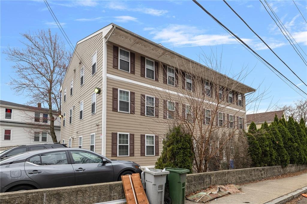 982 Plainfield Street 4, Johnston, Rhode Island 02919