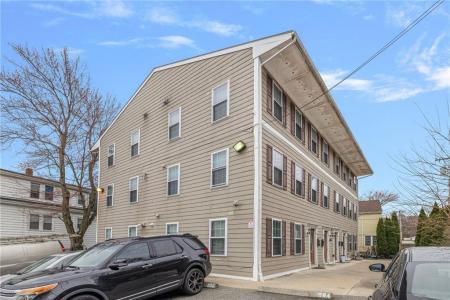 982 Plainfield Street 4, Johnston, RI 02919, USA