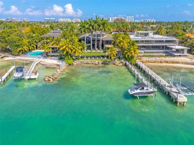 9 Harbor Pt, Key Biscayne, Florida 33149