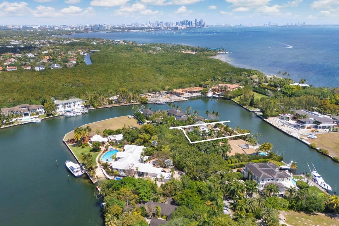 30 Leucadendra Dr, Coral Gables, Flórida 33156, Estados Unidos