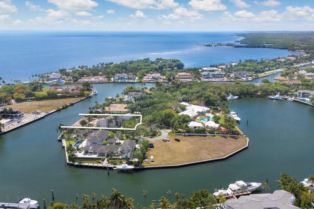 30 Leucadendra Dr, Coral Gables, Flórida 33156, Estados Unidos