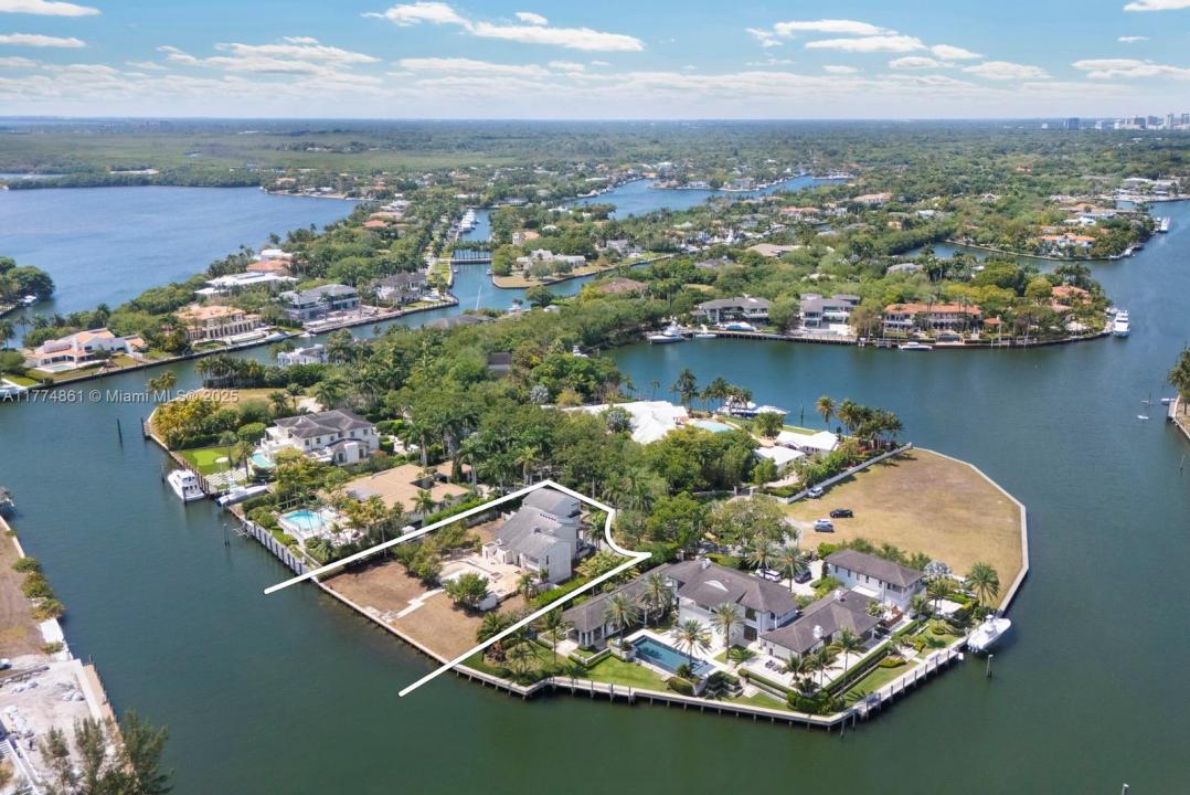 30 Leucadendra Dr, Coral Gables, Flórida 33156, Estados Unidos