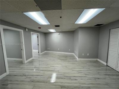 9600 NW 25th St 4G, Doral, Florida 33172, USA