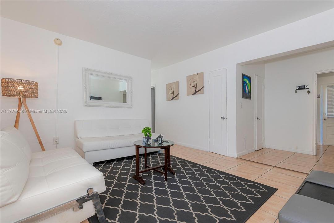 655 83rd St 55, Miami Beach, Florida 33141, Stati Uniti