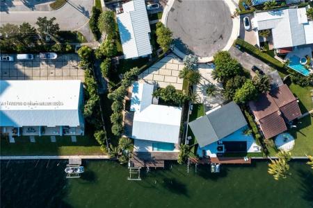 1242 NE 81st Ter, Miami, Florida 33138, USA