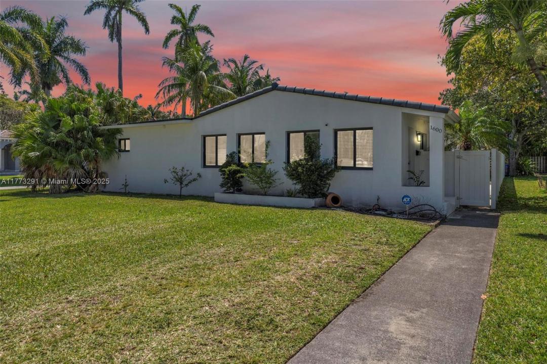 1600 Mayo St, Hollywood, Florida 33020