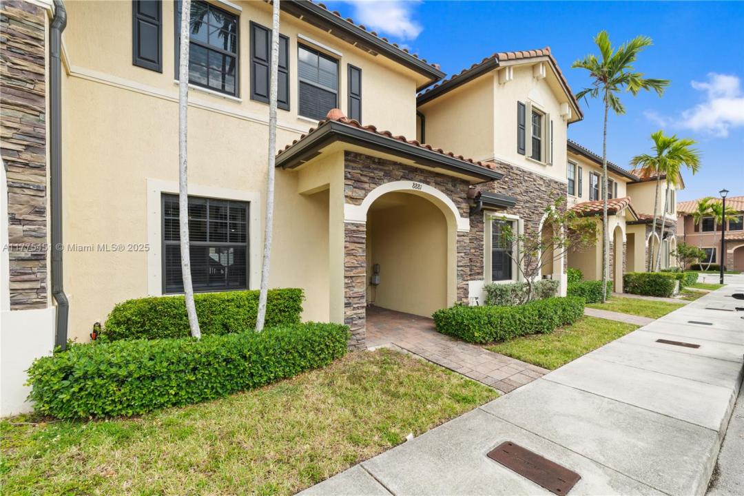 8881 W 35th Ln 8881, Hialeah, Florida 33018