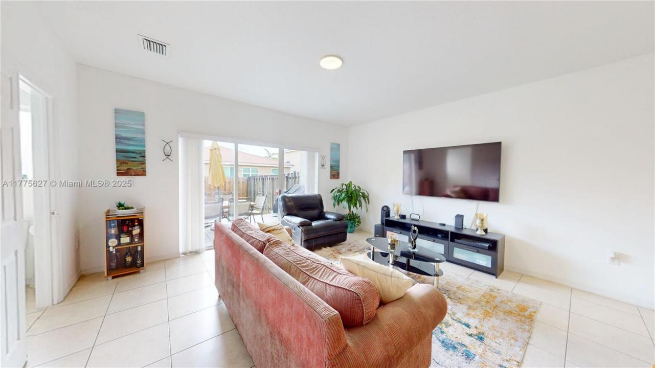 20453 NW 15th Ave 2, Miami Gardens, Florida 33169, Estados Unidos
