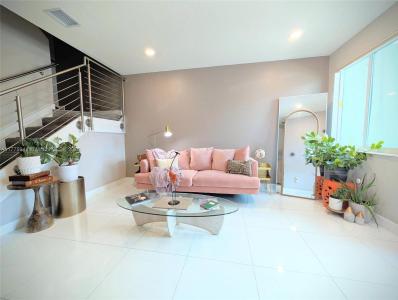 10365 NW 66th St 10365, Doral, Florida 33178, USA