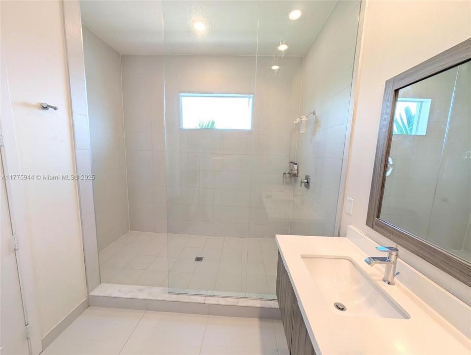 10365 NW 66th St 10365, Doral, Florida 33178