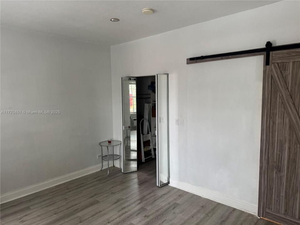 637 12th St 6, Miami Beach, フロリダ 33139, アメリカ合衆国