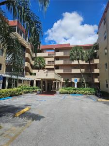 Plantation, Florida 33317, USA