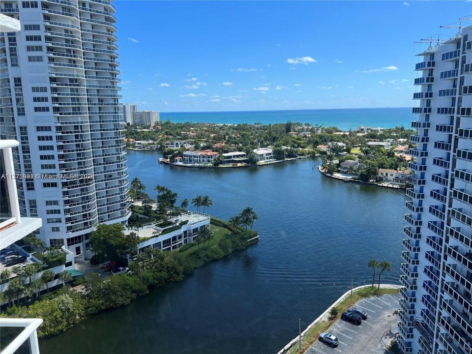 20505 E Country Club Dr 2034, Aventura, 佛罗里达州 33180, 美国