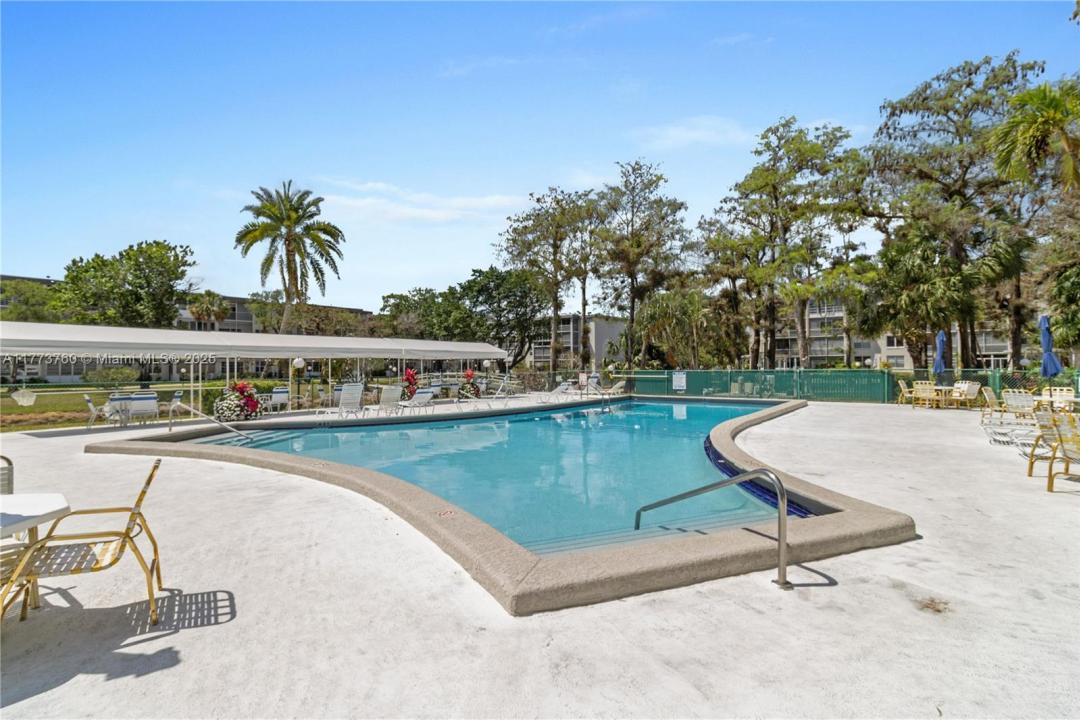 4850 NW 29th Ct 423, Lauderdale Lakes, Florida 33313, Estados Unidos