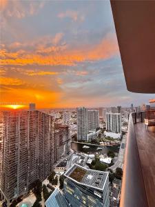 801 S Miami Ave 5209, Miami, Florida 33130, USA