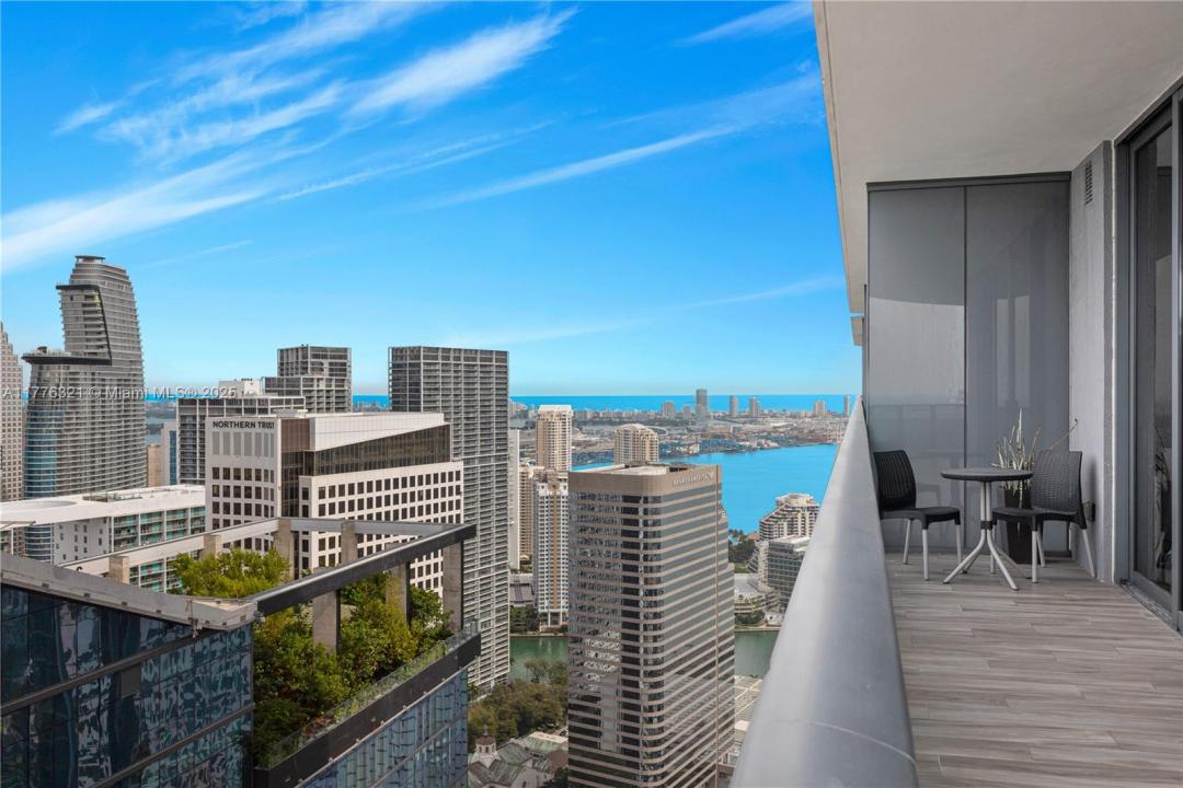 801 S Miami Ave 5209, Miami, Florida 33130, USA