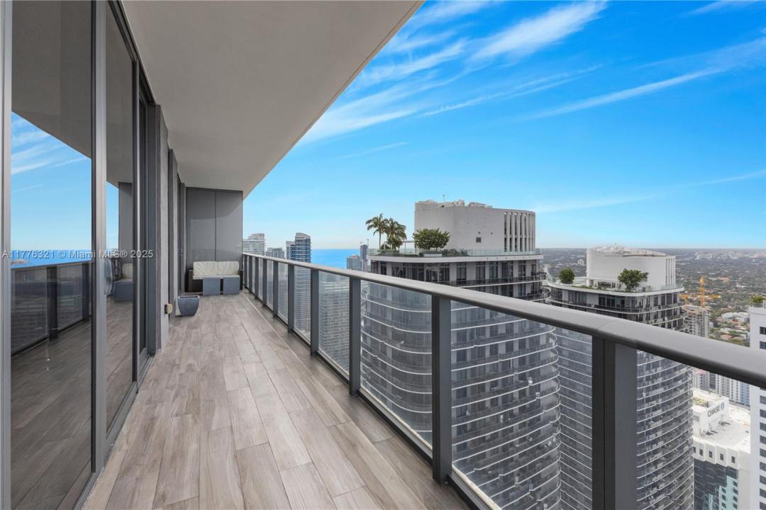 801 S Miami Ave 5209, Miami, Florida 33130, USA