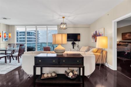 1250 S Miami Ave 2701, Miami, Florida 33130, USA
