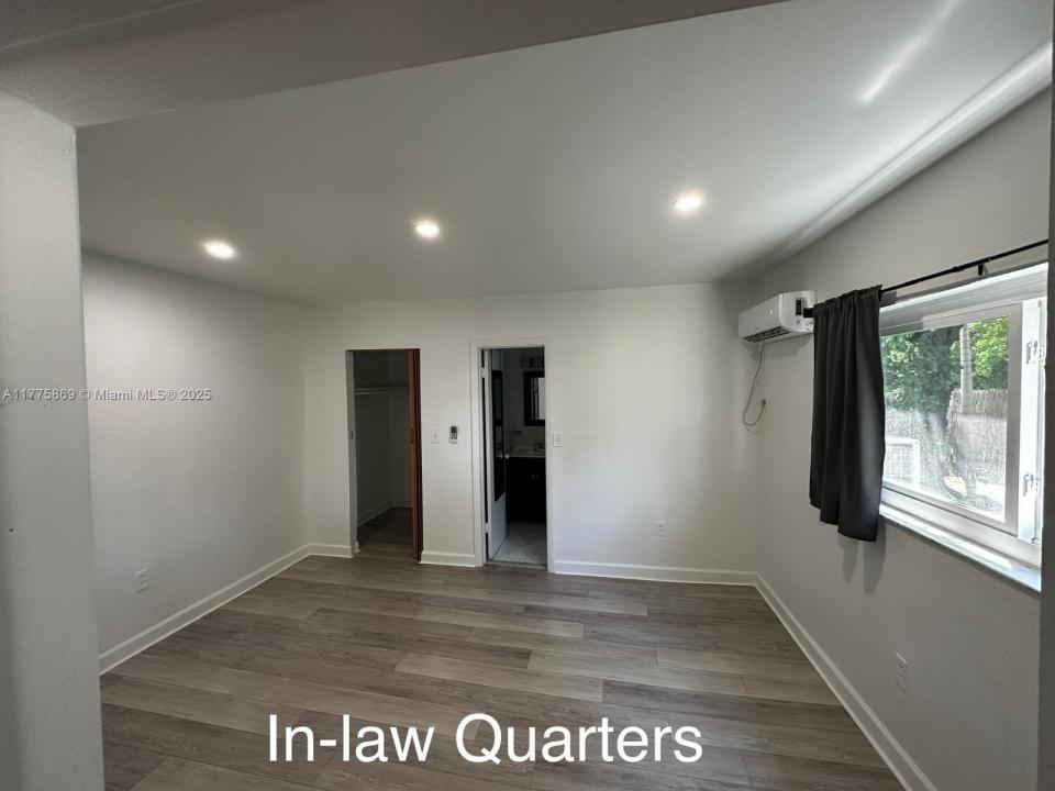 12370 SW 104 Ter 1, Kendall, Florida 33186