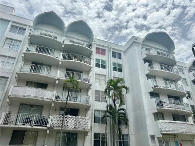 484 NW 165th St Rd A-316, Miami, Florida 33169, USA