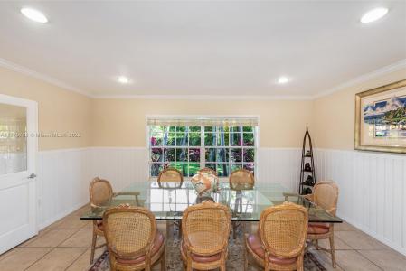 250 Greenwood Drive, Key Biscayne, Florida 33149, USA