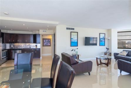 1965 S Ocean Dr 9F, Hallandale Beach, Florida 33009, USA