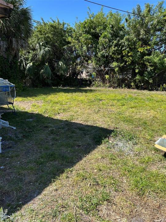 5921 W Hallandale Beach Blvd, West Park, Флорида 33023, Соединенные Штаты