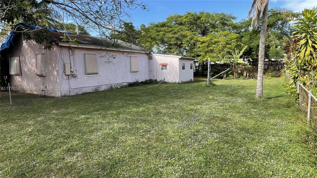 17301 NE 4th Ave, North Miami Beach, Florida 33162, Estados Unidos