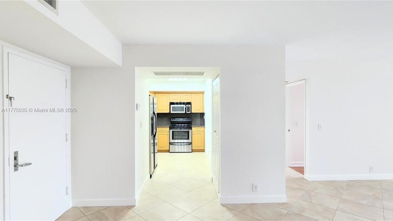 3300 NE 191st St 614, Aventura, Florida 33180
