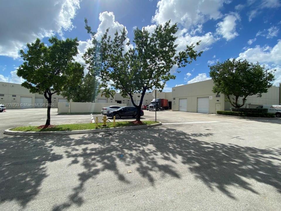 2051 NW 112th Ave 127, Sweetwater, Florida 33172