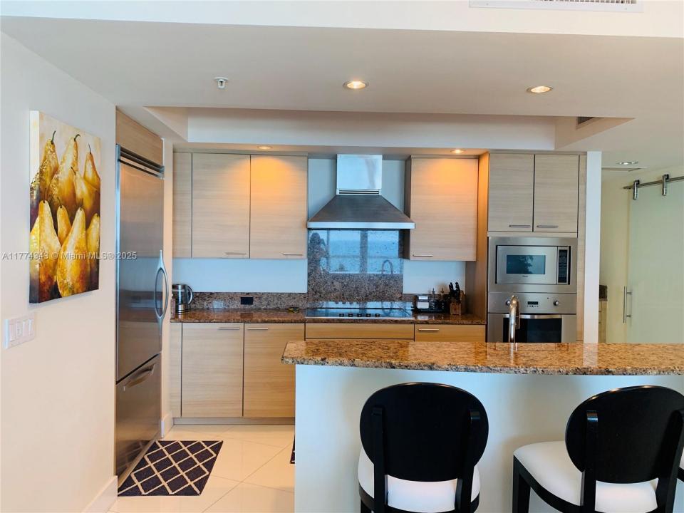 1 N Ocean Blvd 1004, Pompano Beach, Florida 33062, Stati Uniti